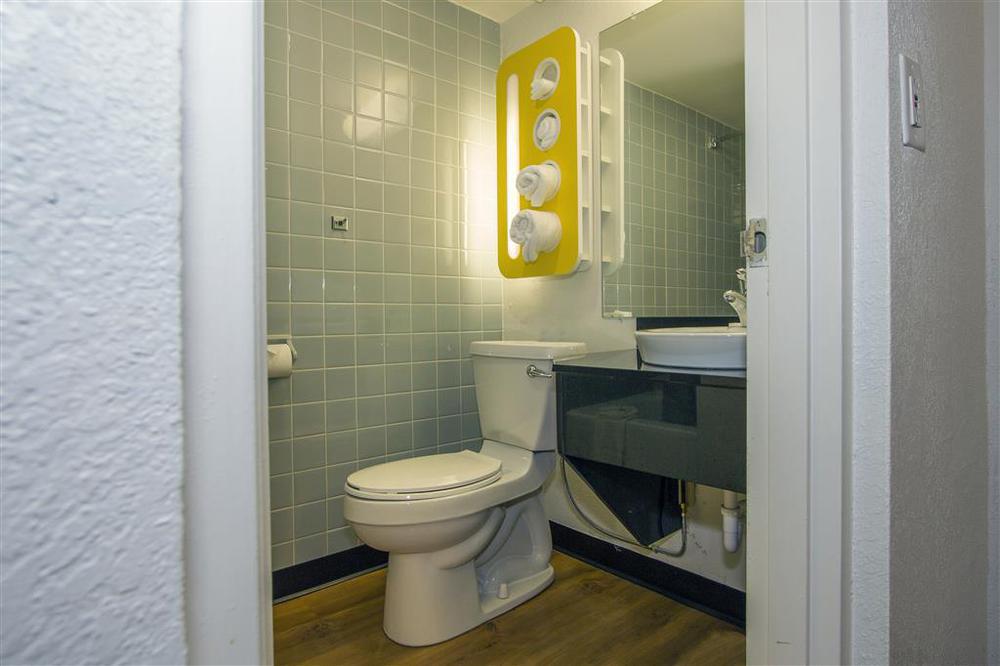 Motel 6-Geneva, Oh Номер фото