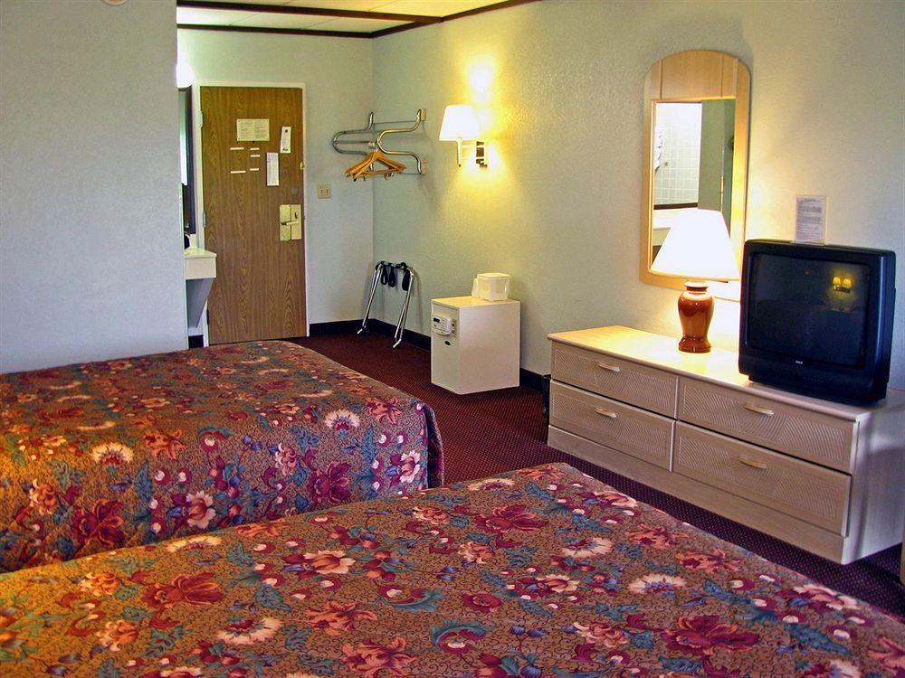 Motel 6-Geneva, Oh Экстерьер фото