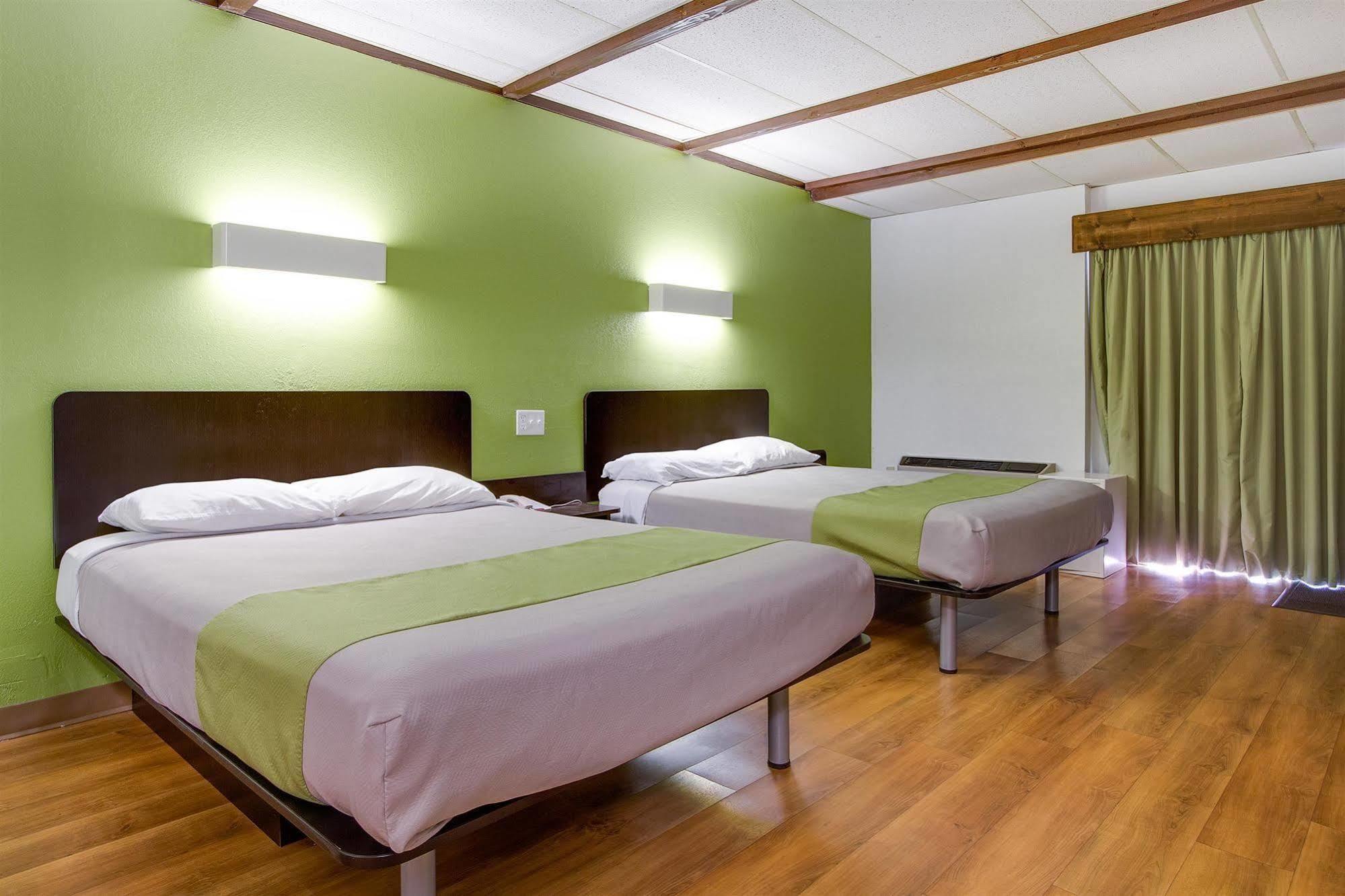 Motel 6-Geneva, Oh Экстерьер фото